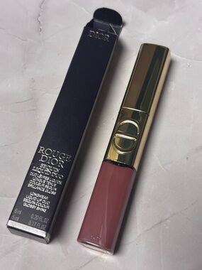 Dior Sequin Liquid Duo in 520 Illusionist
